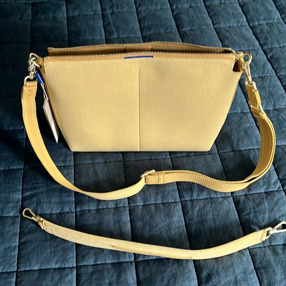 Rothy's the Daily Crossbody Bag